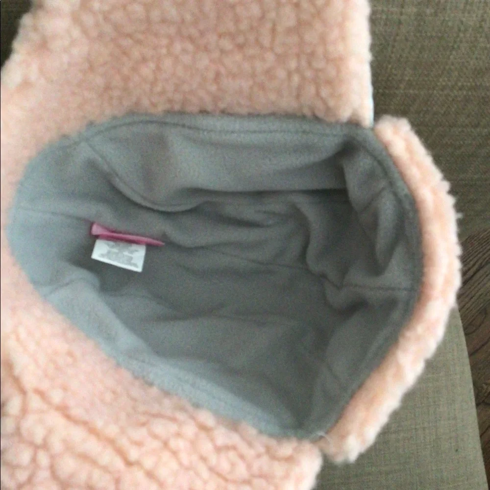 NWT Girls 2-4 Years Fleece & Silver Trapper Warm & Soft Winter Hat